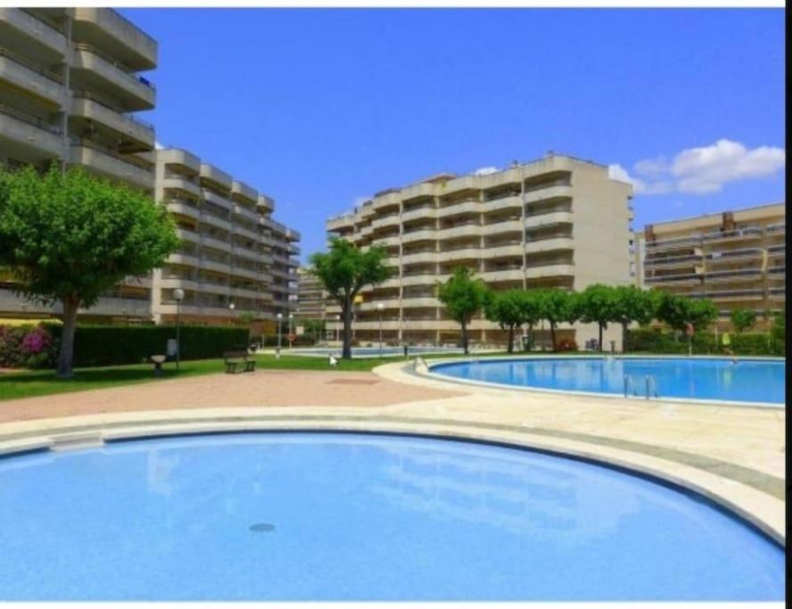 Apartamento En Salou Con 3 Piscinas Junto A Port Aventura Kültér fotó