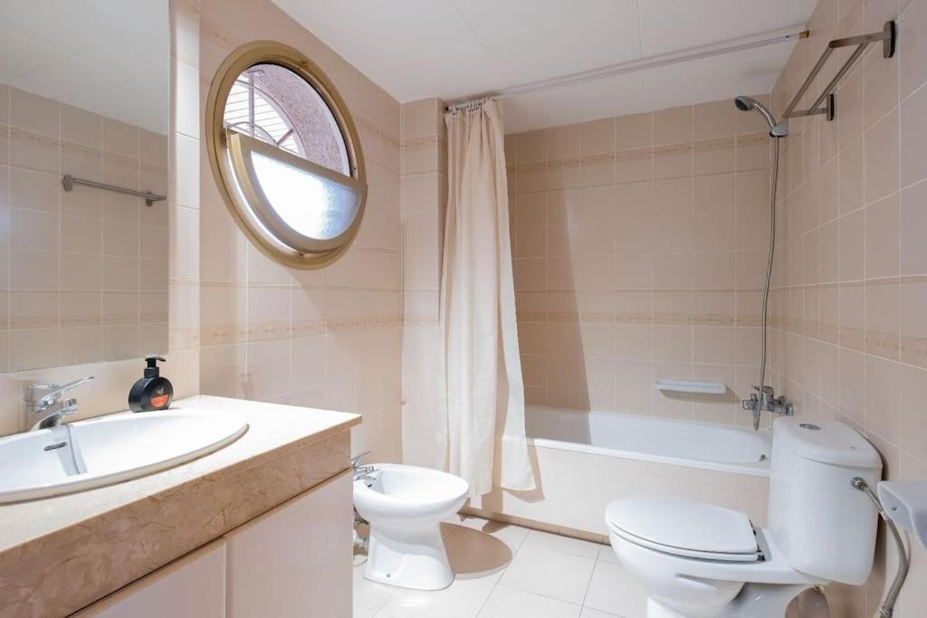 Apartamento En Salou Con 3 Piscinas Junto A Port Aventura Kültér fotó